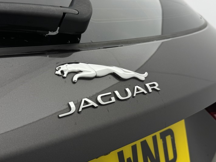 2022 (22) JAGUAR F-PACE 2.0 D200 S 5dr Auto AWD 5976275