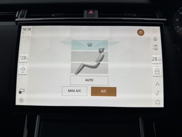 2024 (74) LAND ROVER RANGE ROVER VELAR 2.0 D200 MHEV Dynamic SE 5dr Auto 5961037