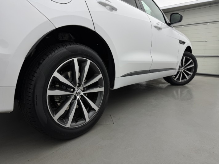 2024 (74) JAGUAR F-PACE 2.0 D200 R-Dynamic SE Black 90th Anniv 5dr Auto 5991451