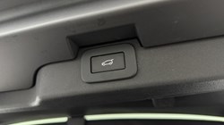 2022 (22) LAND ROVER DISCOVERY 3.0 P360 Dynamic HSE 5dr Auto 5968563