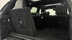 2024 (73) LAND ROVER DISCOVERY 3.0 D300 Dynamic HSE 5dr Auto 5964762
