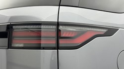 2024 (73) LAND ROVER DISCOVERY 3.0 D300 Dynamic HSE 5dr Auto 5964753