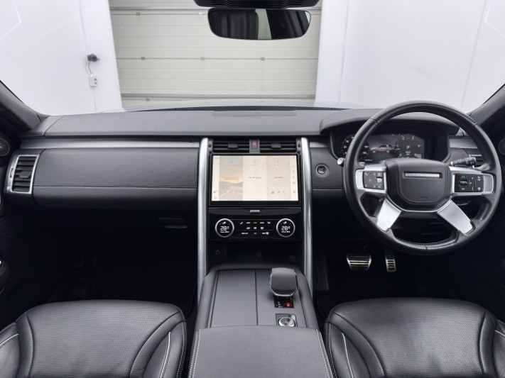 2024 (73) LAND ROVER DISCOVERY 3.0 D300 Dynamic HSE 5dr Auto 5964712