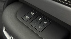 2024 (73) LAND ROVER DISCOVERY 3.0 D300 Dynamic HSE 5dr Auto 5964717