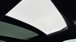 2022 (72) JAGUAR F-PACE 2.0 P250 R-Dynamic SE 5dr Auto AWD 5977070