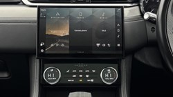 2022 (72) JAGUAR F-PACE 2.0 P250 R-Dynamic SE 5dr Auto AWD 5977052
