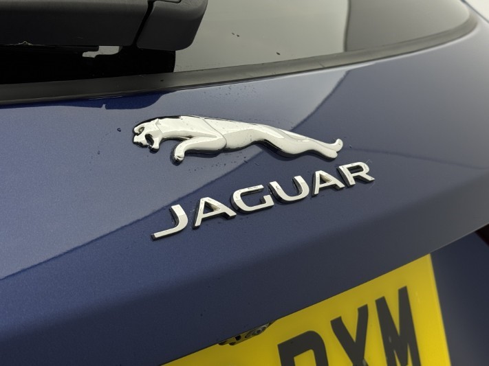 2022 (72) JAGUAR F-PACE 2.0 P250 R-Dynamic SE 5dr Auto AWD 5977030