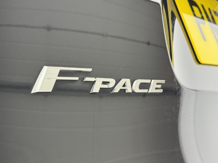 2022 (72) JAGUAR F-PACE 2.0 P400e R-Dynamic S 5dr Auto AWD 5982372