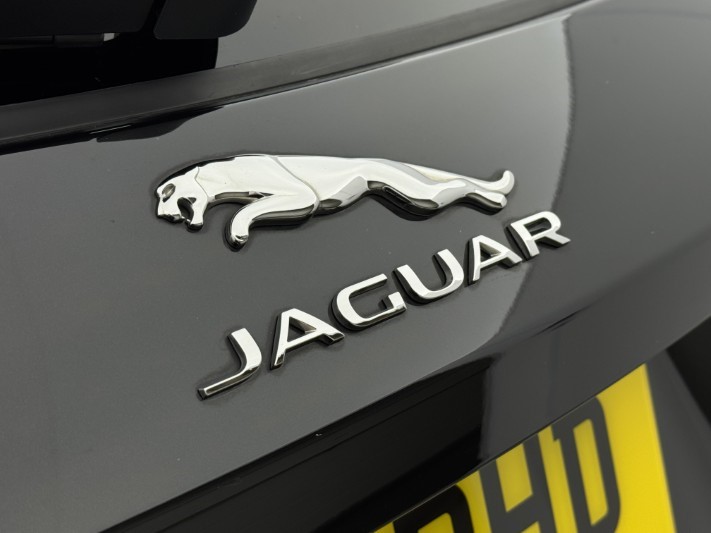 2022 (72) JAGUAR F-PACE 2.0 P400e R-Dynamic S 5dr Auto AWD 5982373