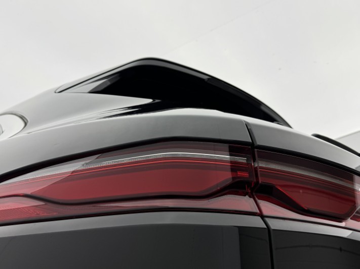 2022 (72) JAGUAR F-PACE 2.0 P400e R-Dynamic S 5dr Auto AWD 5982371