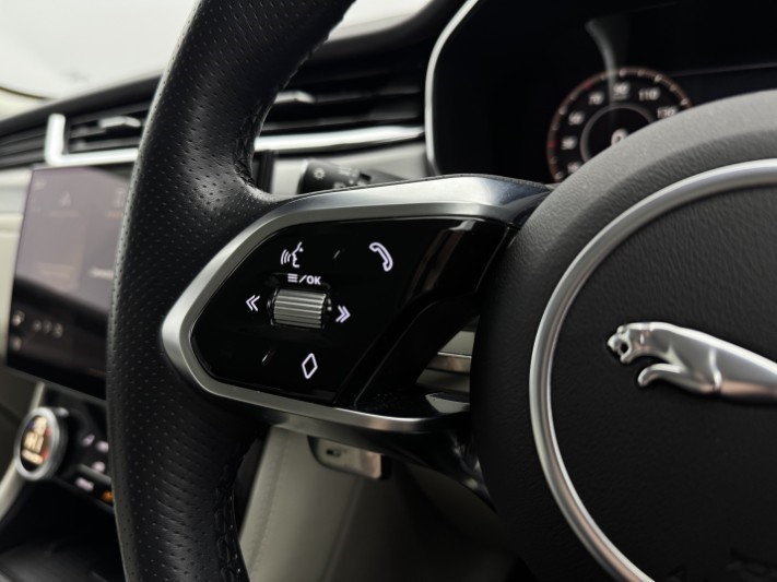 2022 (72) JAGUAR F-PACE 2.0 P400e R-Dynamic S 5dr Auto AWD 5982381