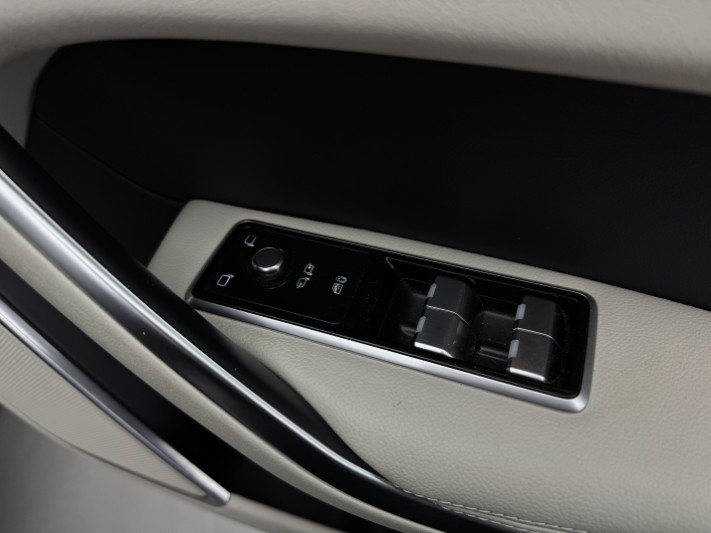 2022 (72) JAGUAR F-PACE 2.0 P400e R-Dynamic S 5dr Auto AWD 5982357