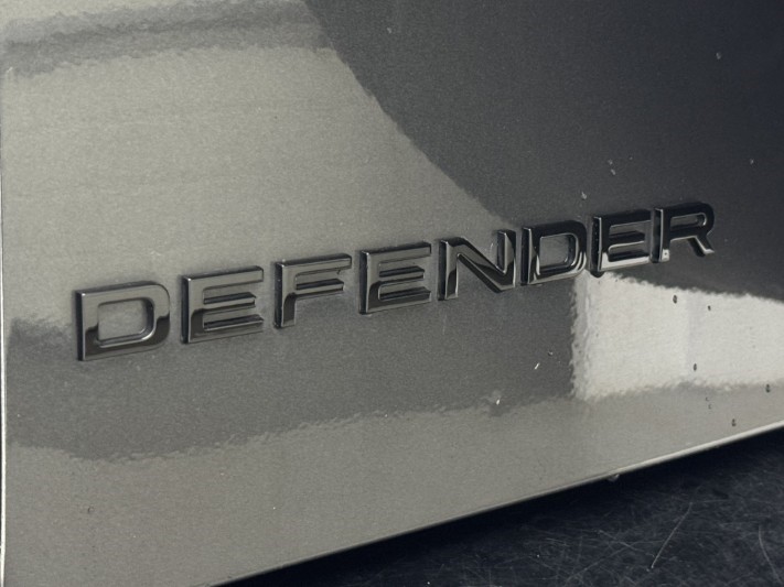 2023 (23) LAND ROVER DEFENDER 3.0 D250 X-Dynamic SE 110 5dr Auto 5977538