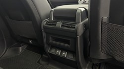 2023 (23) LAND ROVER DEFENDER 3.0 D250 X-Dynamic SE 110 5dr Auto 5977498