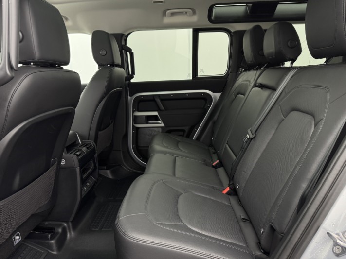 2022 (22) LAND ROVER DEFENDER 3.0 D250 XS Edition 110 5dr Auto 5985057