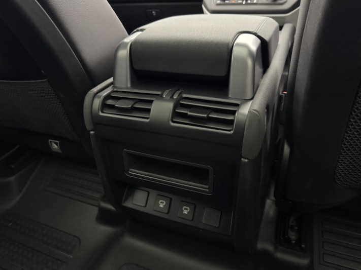 2022 (22) LAND ROVER DEFENDER 3.0 D250 XS Edition 110 5dr Auto 5985091