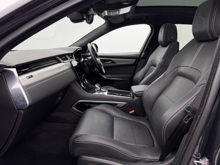 2024 (24) JAGUAR F-PACE 2.0 P400e R-Dynamic HSE Black 5dr Auto AWD 5973003