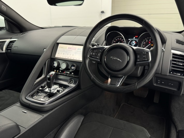 2018 (68) JAGUAR F-TYPE 2.0 R-Dynamic 2dr Auto 5983990