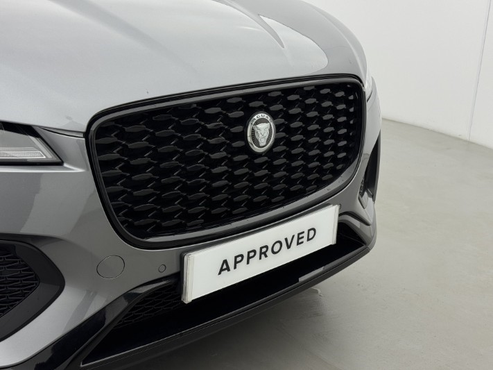 2024 (74) JAGUAR F-PACE 2.0 D200 R-Dynamic SE Black 90th Anniv 5dr Auto 5978194