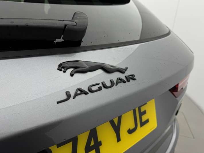 2024 (74) JAGUAR F-PACE 2.0 D200 R-Dynamic SE Black 90th Anniv 5dr Auto 5978198