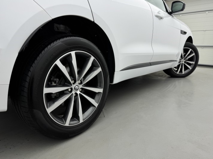 2024 (74) JAGUAR F-PACE 2.0 D200 R-Dynamic SE Black 90th Anniv 5dr Auto 5993313
