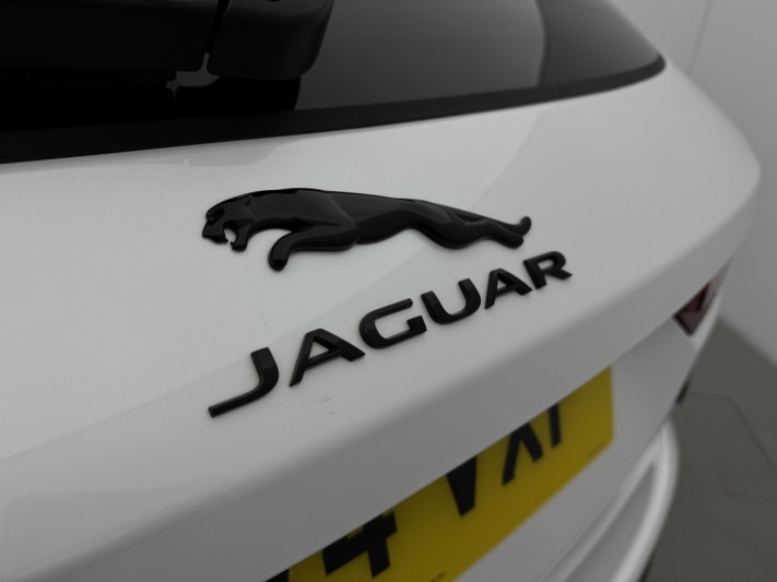 2024 (74) JAGUAR F-PACE 2.0 D200 R-Dynamic SE Black 90th Anniv 5dr Auto 5993301