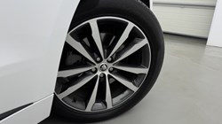 2024 (74) JAGUAR F-PACE 2.0 D200 R-Dynamic SE Black 90th Anniv 5dr Auto 5993314