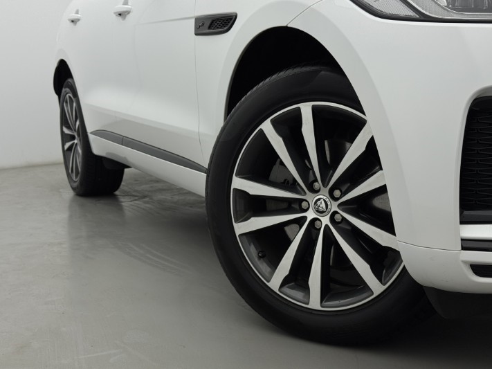 2024 (74) JAGUAR F-PACE 2.0 D200 R-Dynamic SE Black 90th Anniv 5dr Auto 5993316