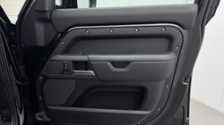 2023 (73) LAND ROVER DEFENDER 3.0 D250 X-Dynamic HSE 110 5dr Auto 5994554