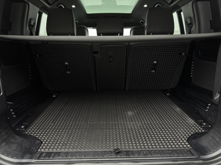 2023 (73) LAND ROVER DEFENDER 3.0 D250 X-Dynamic HSE 110 5dr Auto 5994565