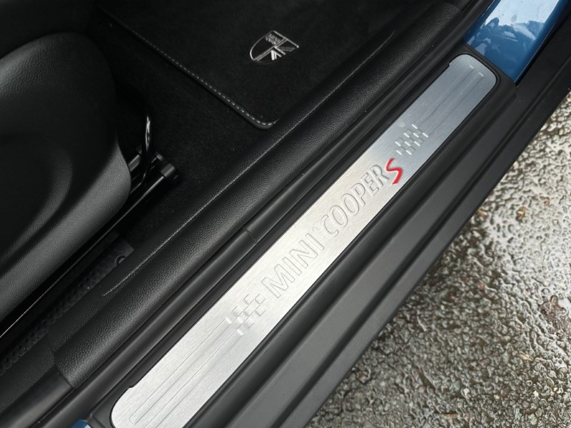 2024 (73) MINI HATCHBACK 2.0 Cooper S Exclusive 5dr 2857305