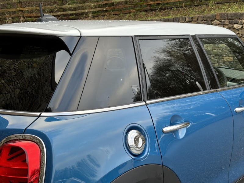 2024 (73) MINI HATCHBACK 2.0 Cooper S Exclusive 5dr 2857361