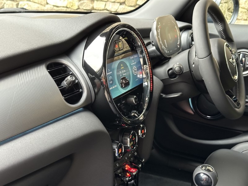 2024 (73) MINI HATCHBACK 2.0 Cooper S Exclusive 5dr 2857335