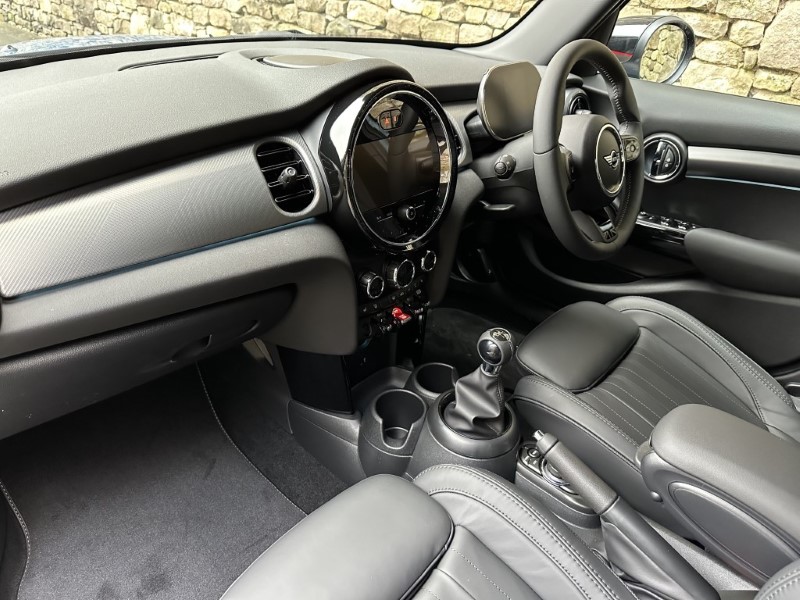 2024 (73) MINI HATCHBACK 2.0 Cooper S Exclusive 5dr 2857326