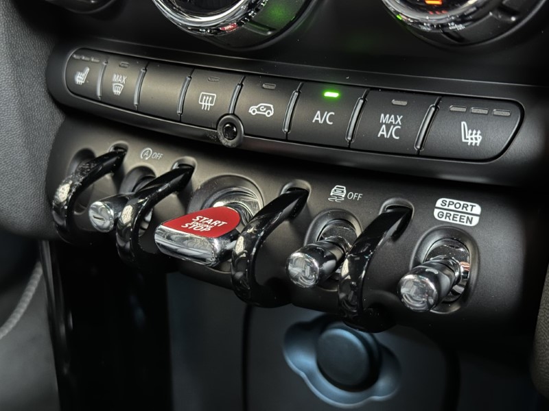 2024 (73) MINI HATCHBACK 2.0 Cooper S Exclusive 5dr 2857319