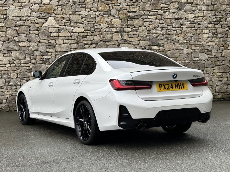 2024 (24) BMW 3 SERIES 330e M Sport 4dr Saloon [Tech/Pro Pack] 3012106