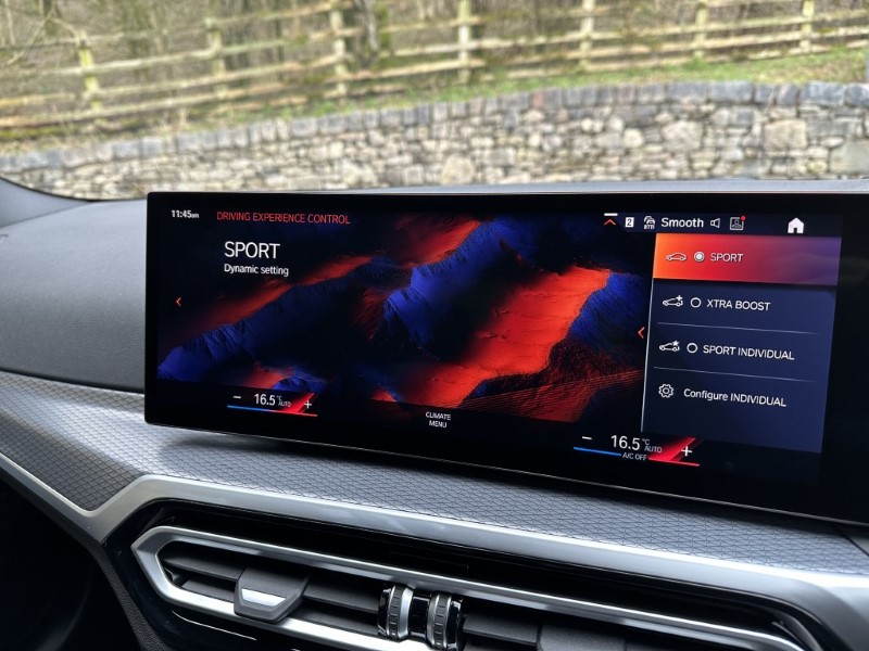 2024 (24) BMW 3 SERIES 330e M Sport 4dr Saloon [Tech/Pro Pack] 3012119