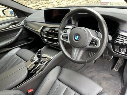 2021 (71) BMW 5 SERIES 520d MHT M Sport 4dr Saloon 