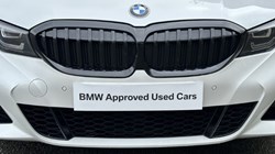 2021 (21) BMW 3 SERIES 330e xDrive M Sport Touring  3069378