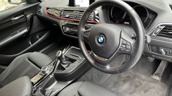 2018 (18) BMW 1 SERIES 118d M Sport 5dr [Nav/Servotronic] 3099804