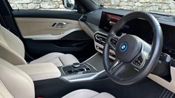 2022 (72) BMW 3 SERIES 330e xDrive M Sport 4dr Saloon 3151448