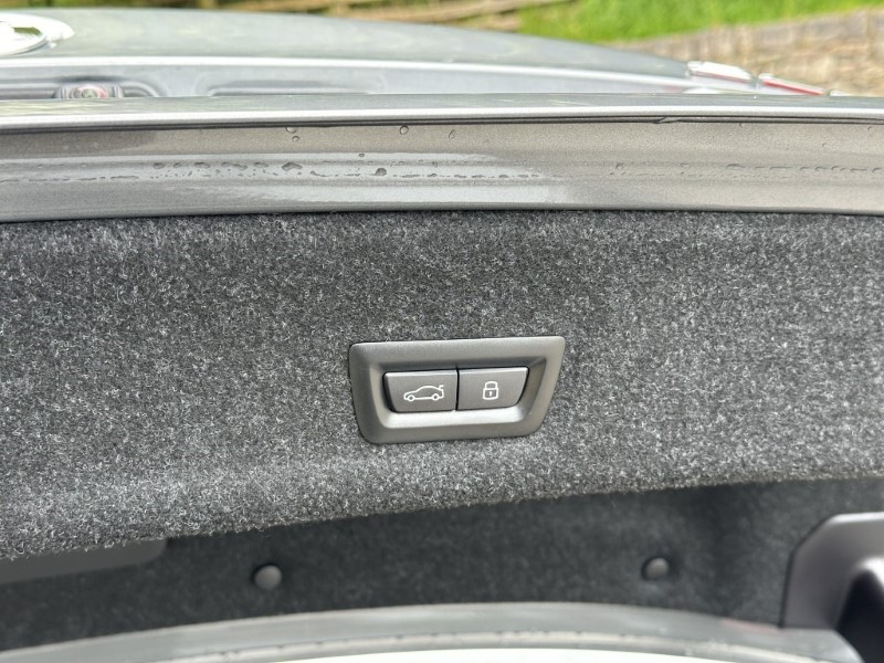 2024 (24) BMW 3 SERIES 320i Sport 4dr Step Auto 3189545