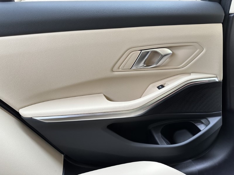 2024 (24) BMW 3 SERIES 320i Sport 4dr Step Auto 3189553