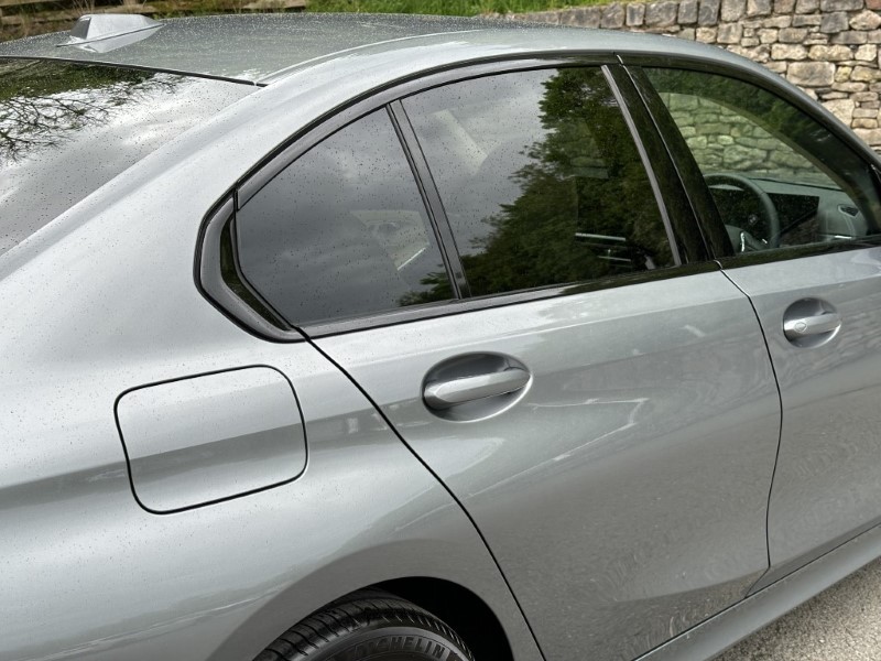 2024 (24) BMW 3 SERIES 320i Sport 4dr Step Auto 3189608