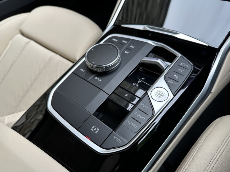 2024 (24) BMW 3 SERIES 320i Sport 4dr Step Auto 3189558