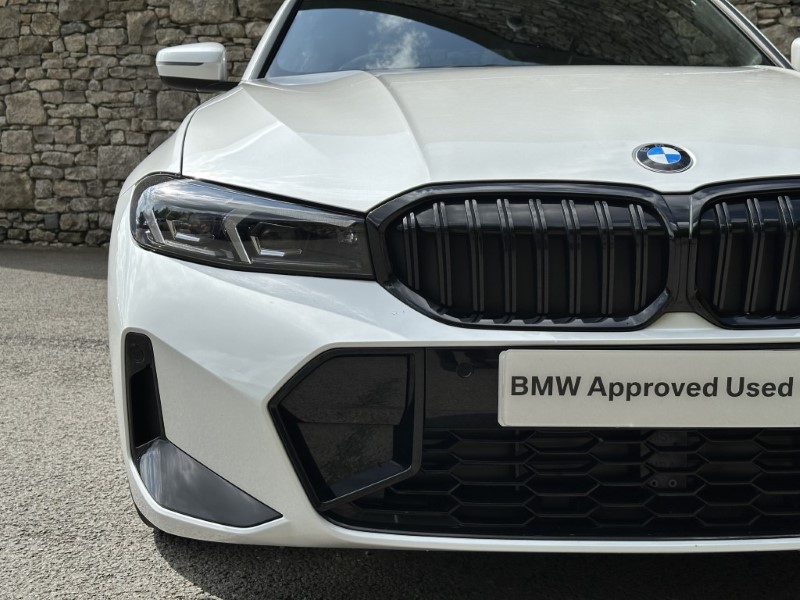 2023 (23) BMW 3 SERIES 320i M Sport 5dr Touring  3226901