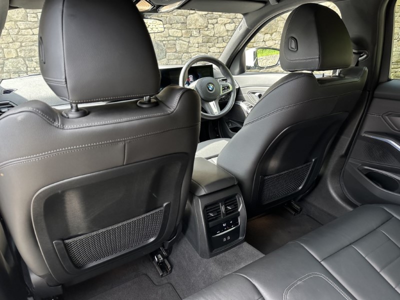 2023 (23) BMW 3 SERIES 320i M Sport 5dr Touring  3226891