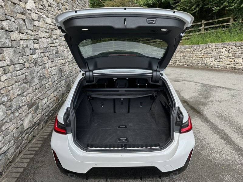 2023 (23) BMW 3 SERIES 320i M Sport 5dr Touring  3226838