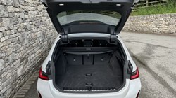 2023 (23) BMW 3 SERIES 320i M Sport 5dr Touring 3226838