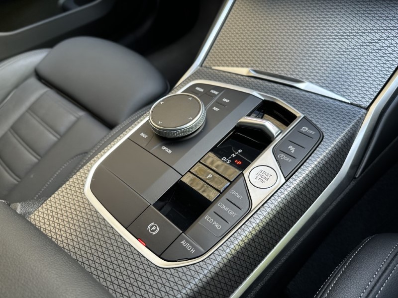 2023 (23) BMW 3 SERIES 320i M Sport 5dr Touring  3226857